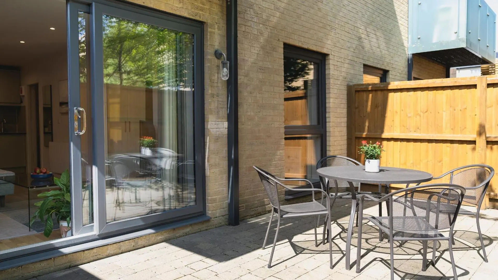 Your Space Apartments - Eden House Cambridge